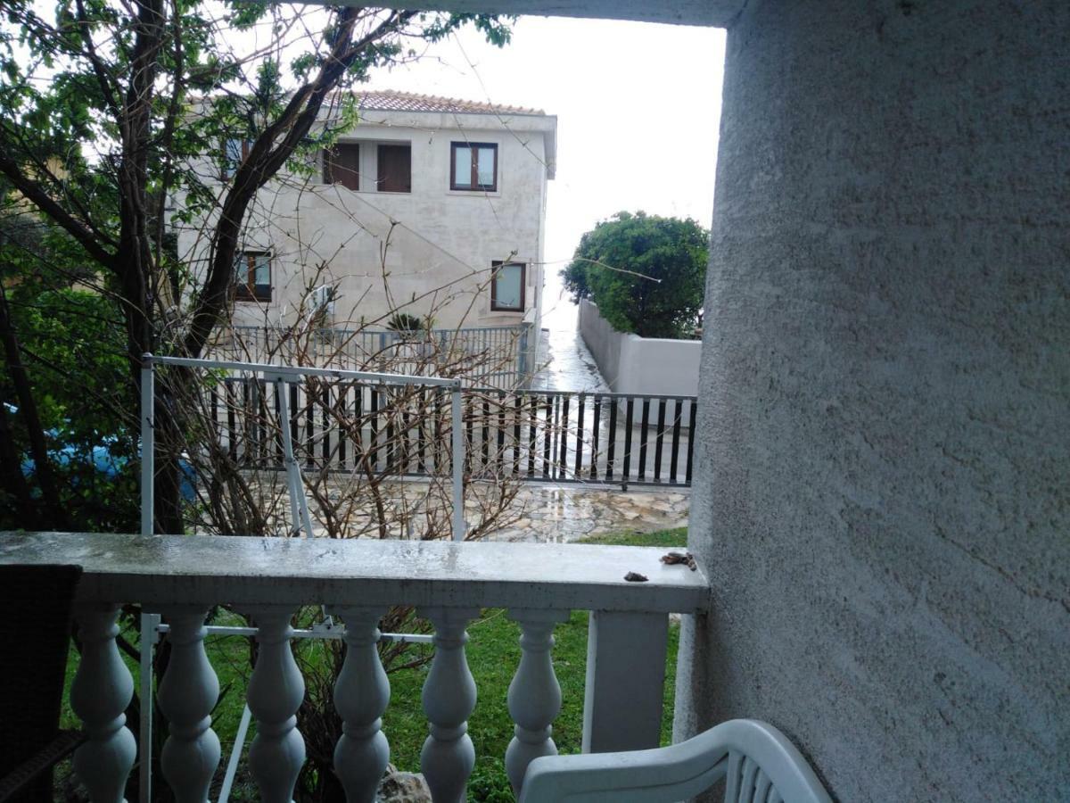 Apartmani Petra Vrsi Ngoại thất bức ảnh