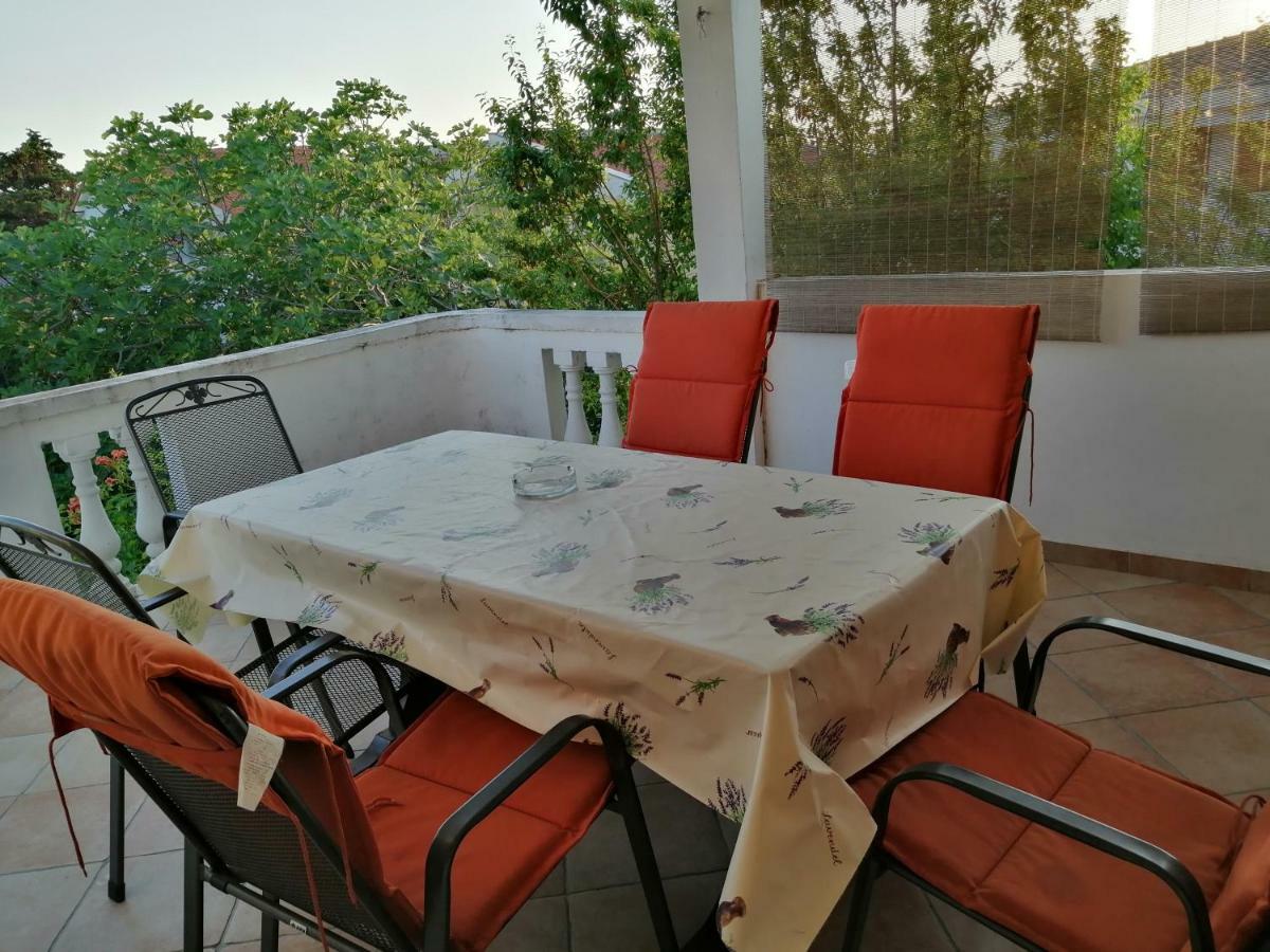 Apartmani Petra Vrsi Ngoại thất bức ảnh