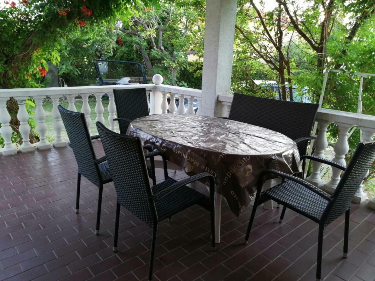 Apartmani Petra Vrsi Ngoại thất bức ảnh